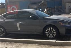 نيسان ألتيما